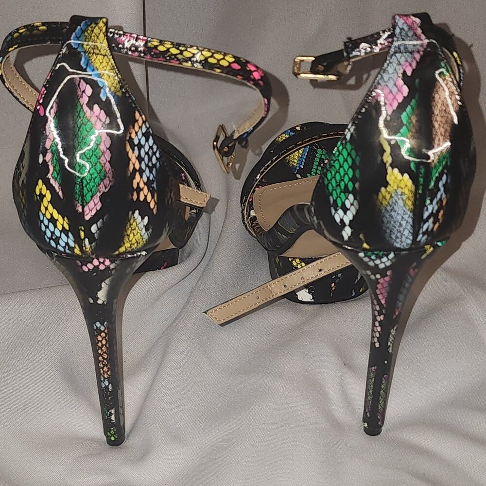 Lemon Drop Heels - Picture 2 of 4